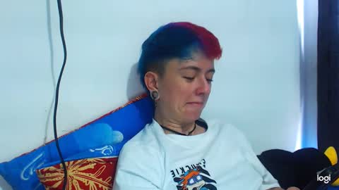 Blue online show from December 18, 3:55 pm