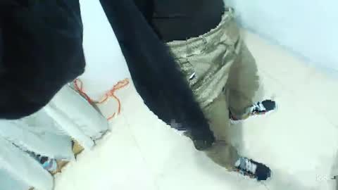 Blue online show from December 21, 1:04 am