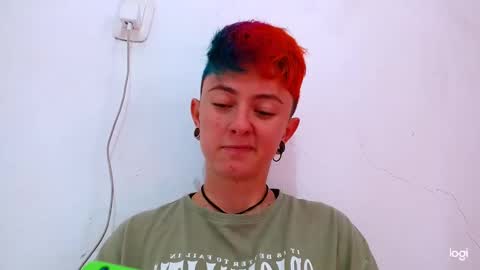 Blue online show from February 8, 4:57 pm