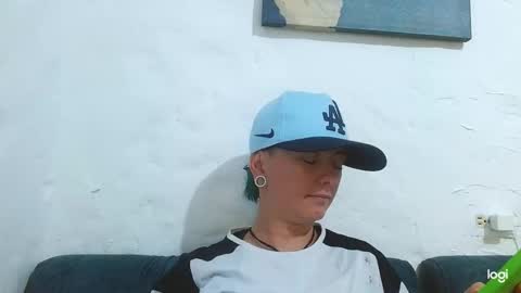 Blue online show from March 5, 7:38 pm