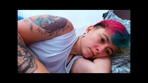 Blue online show from October 24, 4:58 pm