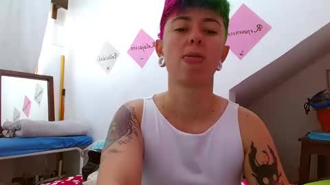 Blue online show from October 25, 6:02 pm