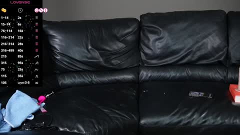 Snapshot of tomimichelle chatting on January 6, 11:31 pm Tomi Michelle online show from January 6, 11:31 pm