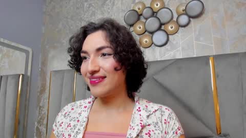   online show from January 19, 11:45 am