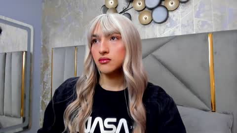   online show from January 29, 11:51 am