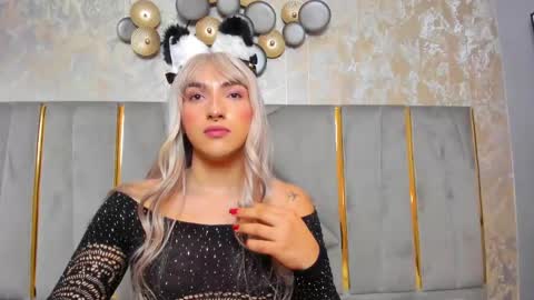   online show from February 19, 5:49 pm