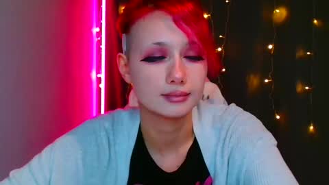 Snapshot of tommioo7 chatting on January 6, 10:13 am Galadriel online show from January 6, 10:13 am