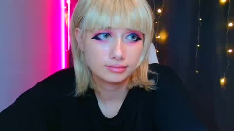 Snapshot of tommioo7 chatting on January 9, 6:36 pm Galadriel online show from January 9, 6:36 pm