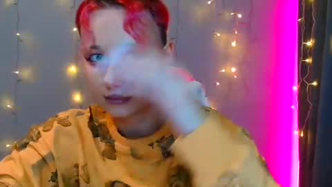 Snapshot of tommioo7 chatting on January 19, 5:39 pm Galadriel online show from January 19, 5:39 pm