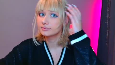 Snapshot of tommioo7 chatting on February 3, 7:40 am Galadriel online show from February 3, 7:40 am