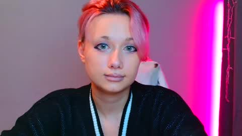 Snapshot of tommioo7 chatting on February 3, 1:51 pm Galadriel online show from February 3, 1:51 pm