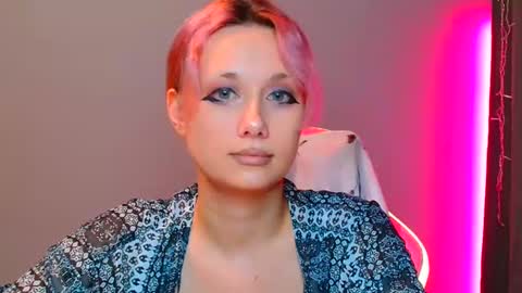 Snapshot of tommioo7 chatting on February 4, 6:25 am Galadriel online show from February 4, 6:25 am