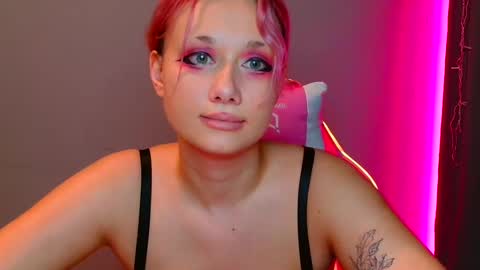 Snapshot of tommioo7 chatting on February 5, 6:46 am Galadriel online show from February 5, 6:46 am