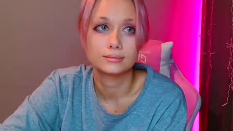 Snapshot of tommioo7 chatting on February 13, 5:01 pm Galadriel online show from February 13, 5:01 pm