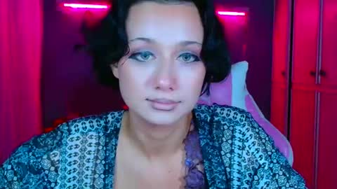 Snapshot of tommioo7 chatting on October 3, 6:38 pm Galadriel online show from October 3, 6:38 pm