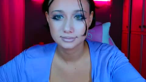 Snapshot of tommioo7 chatting on October 10, 11:59 pm Galadriel online show from October 10, 11:59 pm