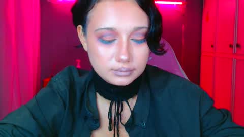 Snapshot of tommioo7 chatting on November 11, 7:58 pm Galadriel online show from November 11, 7:58 pm