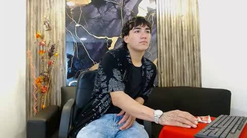 tommy160920 online show from November 18, 12:42 pm