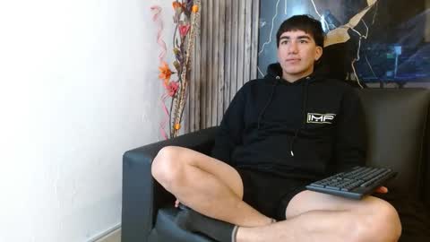 tommy160920 online show from November 26, 1:23 pm