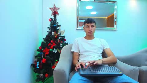 Tommy  Scott online show from November 29, 11:24 am