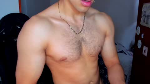 Twitter BreddTommy IG tommy bredd online show from January 6, 7:02 pm