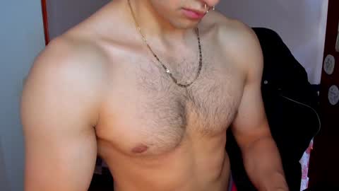 Twitter BreddTommy IG tommy bredd online show from January 14, 6:28 pm