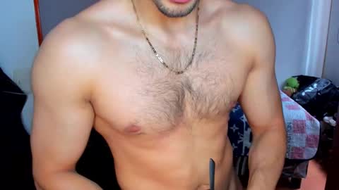 Twitter BreddTommy IG tommy bredd online show from September 22, 6:10 pm