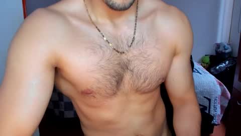 Twitter BreddTommy IG tommy bredd online show from October 1, 6:47 pm