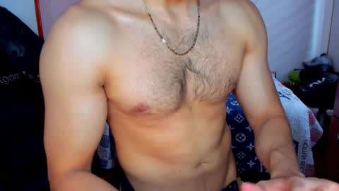 Twitter BreddTommy IG tommy bredd online show from October 3, 6:16 pm