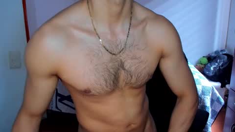 Twitter BreddTommy IG tommy bredd online show from October 8, 6:05 pm