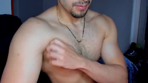 Twitter BreddTommy IG tommy bredd online show from November 28, 5:04 pm