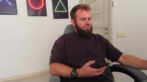  tommy burnzzz  online show from October 7, 10:23 am