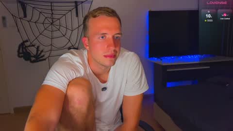 Tommy online show from December 15, 3:20 pm