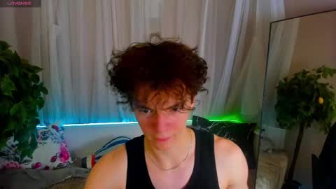 Snapshot of tommy_jamm chatting on February 11, 6:11 pm Tommy online show from February 11, 6:11 pm