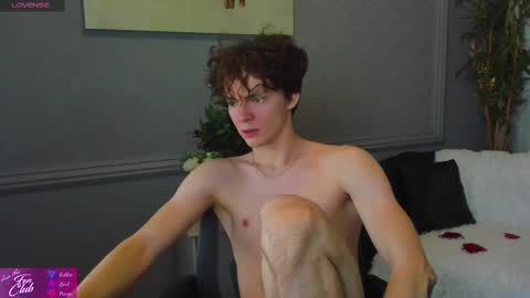 Snapshot of tommy_jamm chatting on February 12, 6:09 pm Tommy online show from February 12, 6:09 pm