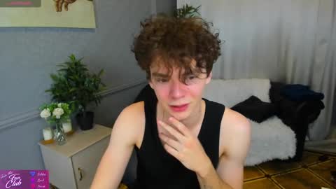 Snapshot of tommy_jamm chatting on February 19, 3:16 pm Tommy online show from February 19, 3:16 pm