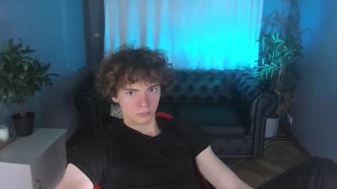 Snapshot of tommy_jamm chatting on October 6, 3:53 pm Tommy online show from October 6, 3:53 pm