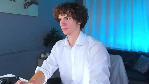 Snapshot of tommy_jamm chatting on October 9, 2:37 pm Tommy online show from October 9, 2:37 pm