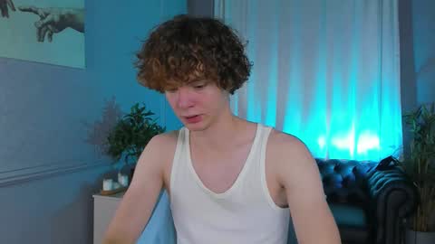 Snapshot of tommy_jamm chatting on October 15, 10:04 am Tommy online show from October 15, 10:04 am