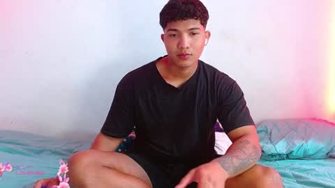 Snapshot of tommy_montana57935 chatting on January 12, 5:24 am tommy and merida online show from January 12, 5:24 am