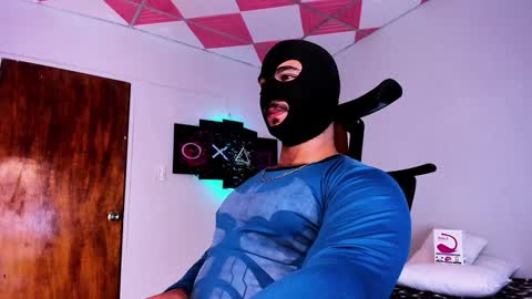 Snapshot of tommy_sccott chatting on December 26, 6:19 am tommy_sccott online show from December 26, 6:19 am