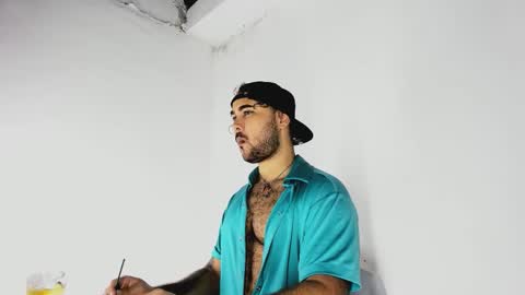 Snapshot of tommy_sccott chatting on November 7, 11:05 pm tommy_sccott online show from November 7, 11:05 pm