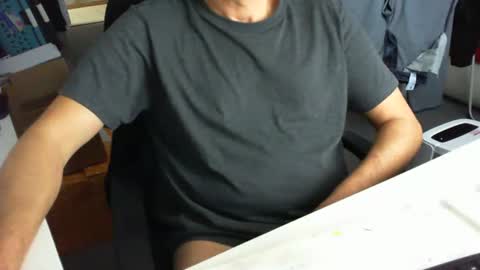 Tom online show from December 2, 10:09 am