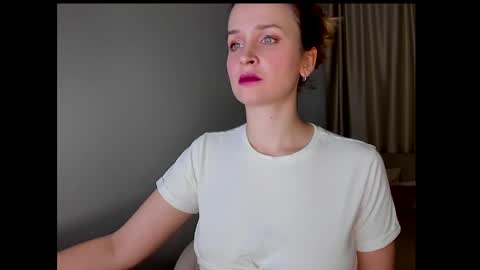 Snapshot of tony_and_alice chatting on February 10, 9:58 pm Tony and Alice online show from February 10, 9:58 pm