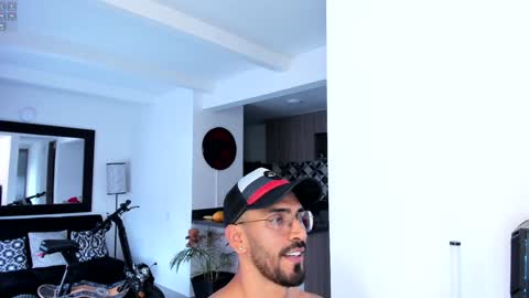 tony muscle1 online show from January 27, 9:55 pm