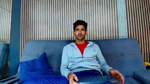 Snapshot of tonycosta_ chatting on October 17, 12:14 am Tony online show from October 17, 12:14 am