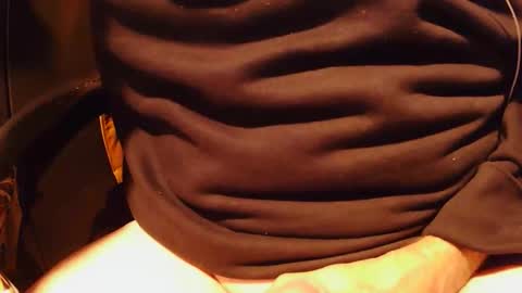 Snapshot of tonydi60 chatting on October 21, 10:21 pm tonydi60 online show from October 21, 10:21 pm