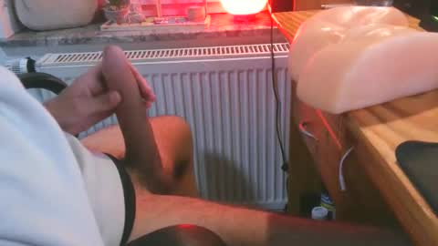 toohugeandstonedxoxo online show from September 16, 10:55 pm