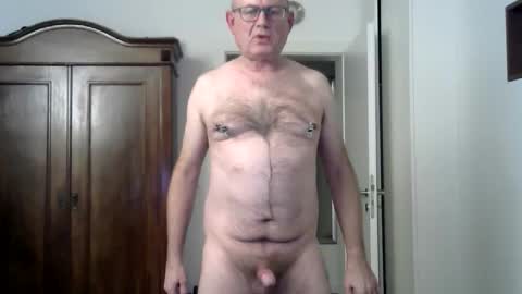 Alex online show from December 17, 7:37 pm