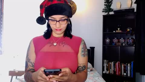 toothyy online show from December 25, 12:48 am